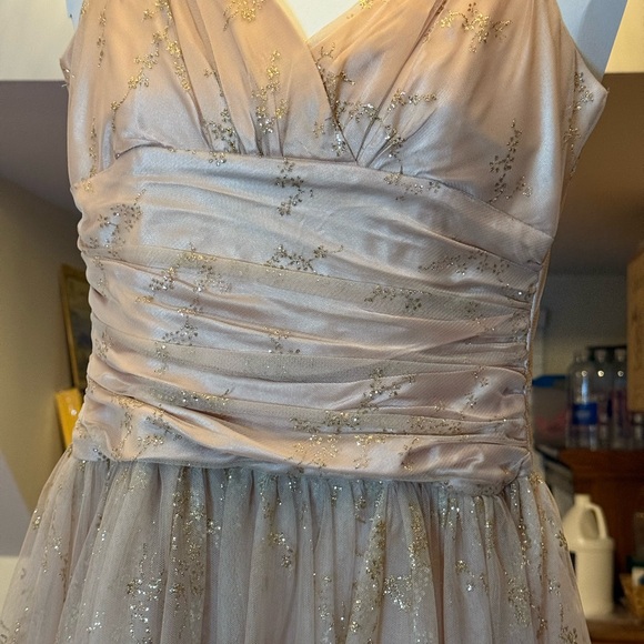 Gunne sax vintage light pink gown with gold detail - Picture 4 of 6